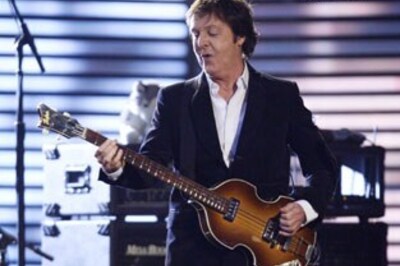 Hot performances rock Grammy Awards