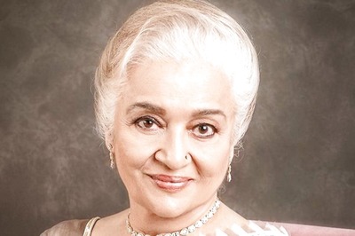 Asha Parekh Recalls Fandom of Dev Anand During Jab Pyaar Kisi Se Hota Hai, Says 'Fans Went Crazy And...'