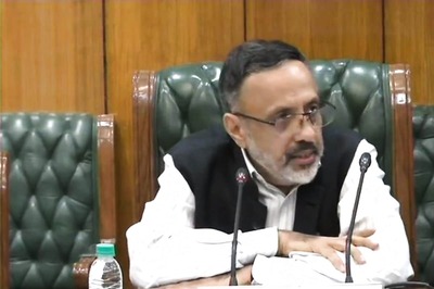 Cabinet Secretary Discusses with States Possible Covid-19 Vaccine Roll-out