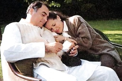 A Saturday of 1965, at Greek Resto: The Lore of Rajiv And Sonia Gandhi's Love at First Sight in Cambridge