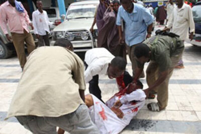 Suicide attack kills 19 in Somalia