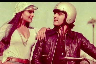 Zeenat Aman Recalls Feroz Khan 'Cut' Her Pay On Qurbani Set For THIS Reason: 'My Youth Got The Better...'