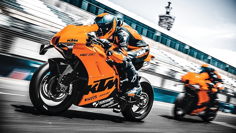 KTM RC 8C Limited Edition Track-Only Sportsbike Unveiled, Gets 890 Duke Engine