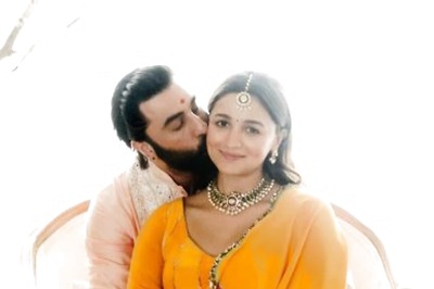 BuzzFix: Alia Bhatt-Ranbir Kapoor's Baby, Premarital Sex and a Country of Virtue Police