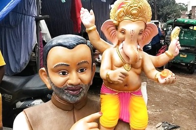 In Agra, Idols of PM Modi Carrying Ganesha on Shoulders Centre of Attraction
