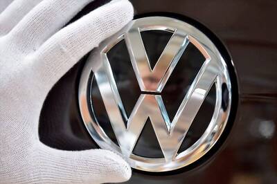 Volkswagen Changing Senior Management's Pay System After Diesel Scandal