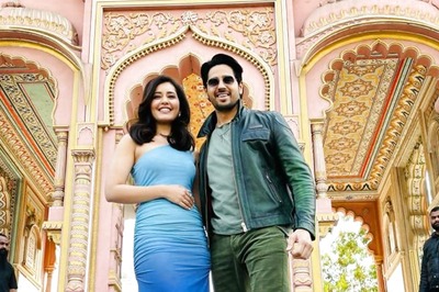 Sidharth Malhotra, Raashii Khanna Spotted Promoting Upcoming Film Yodha In Jaipur, Photo Goes Viral
