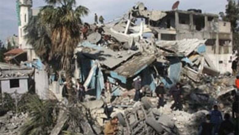 Israeli air strike kills 229 in Gaza Strip