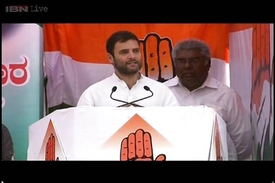 Karnataka: Rahul woos women voters, promises empowerment