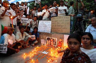 Delhi: Police yet to arrest attacker who slashed girl in toilet