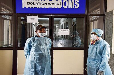 From Fighting Stigma to Absent Public Transport, India's Medical Workers in Midst of Coronavirus Battle