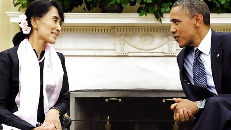 Suu Kyi receives US Congressional gold medal