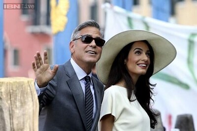 George Clooney, Amal Alamuddin formalise their wedding in Venice