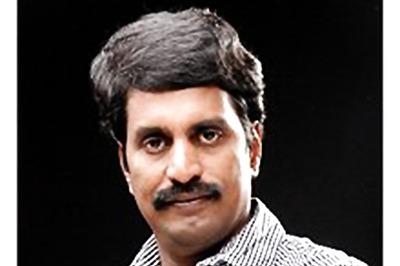 Kannan celebrates birthday and sets 'Settai' to run