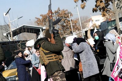 Taliban Arrests, Lashes 16-Year-Old Girls, Their Fathers for Wearing ‘Bad Hijab’: Report