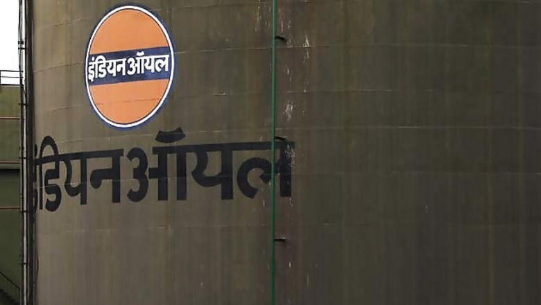 India to help Lanka develop regional petroleum hub: IOC signs pact