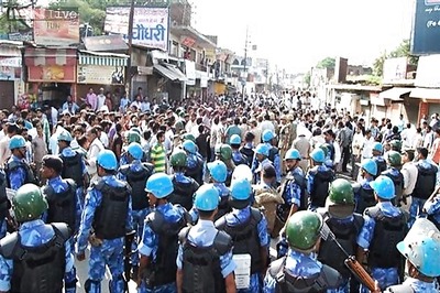 Muzaffarnagar riots: Centre offers more paramilitary forces