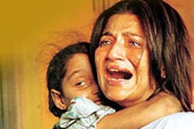 Cong to screen Parzania in Gujarat