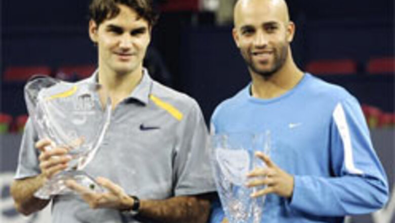 Federer ends year with another title
