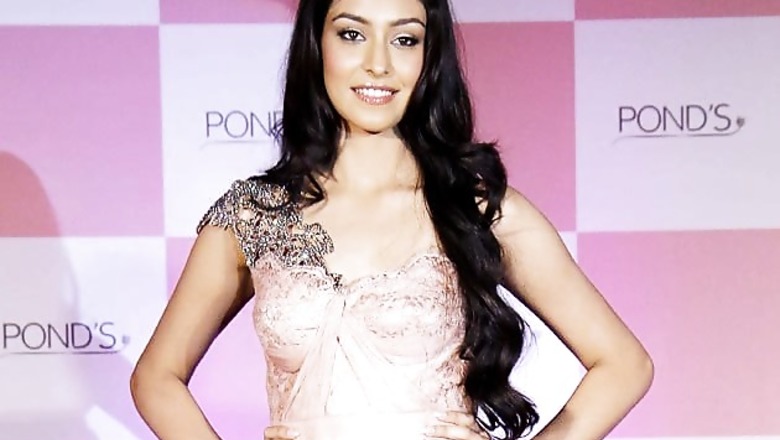 Navneet Kaur Dhillon sets sight on Bollywood