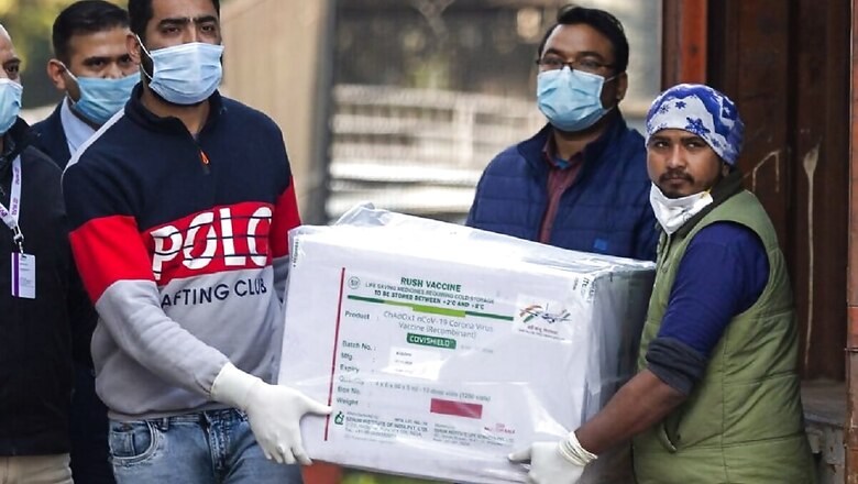 'Causing Huge Credibility Crisis': Experts Slam Critics of Govt's Approval Process for Covid-19 Vaccines