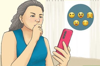 How to Reply to a Smiley Face Text