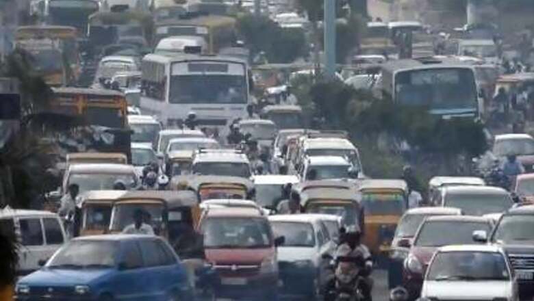 Report traffic violations, win a car or free air tickets