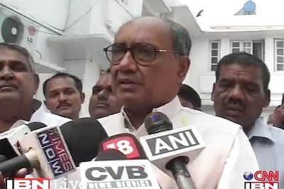 MP govt neck deep in corruption: Digvijaya Singh