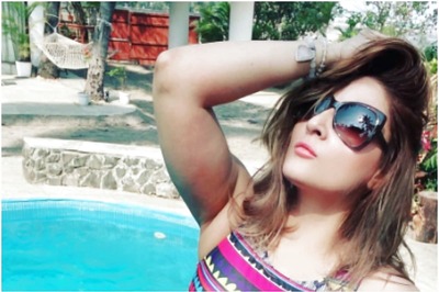 Urvashi Dholakia Slams Trolls Questioning Stretch Marks on Women's Bodies