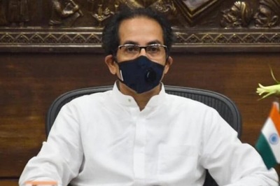 CM Uddhav Thackeray Stresses Coordination, Testing to Defeat Coronavirus in Mumbai