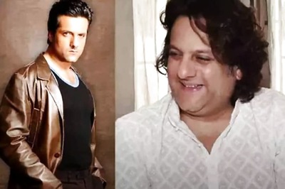 Fardeen Khan Looks Completely Unrecognisable in This Recent Click With Family, See Pic