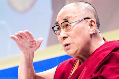 Dalai Lama Describes Himself as 'Son of India'