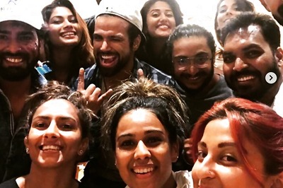 Bigg Boss 10 Manveer Gurjar Celebrates Birthday with Khatron Ke Khiladi Contestants