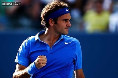 Roger Federer tames Kei Nishikori at ATP Tour Finals