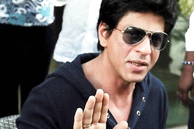 SRK summoned for smoking during an IPL match