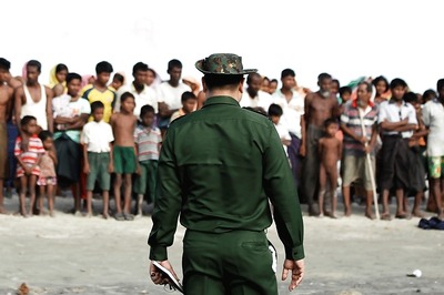 Myanmar, Bangladesh Ink Rohingya Return Deal Amid Concern Over Army's Role