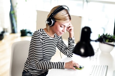 World Health Day 2023: Listen to These 10 Podcasts and Audiobooks for Expert Health Advice