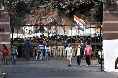 Students in NYC express solidarity with JNU students