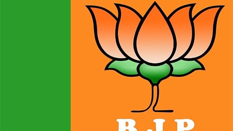 BJP candidate, 30 others injured in Tamil Nadu attack