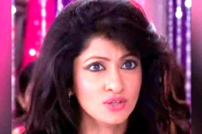 CID Actress Chandrika Saha Files Complaint Against Her Husband For Allegedly Thrashing Their Baby