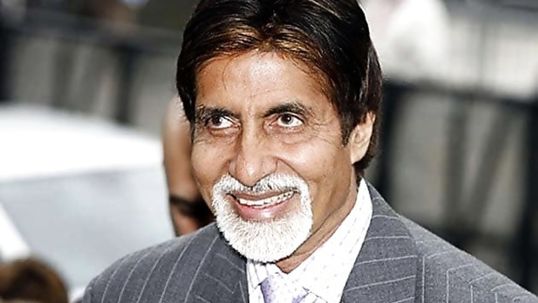 Amitabh Bachchan cycles past Kolkata's busiest intersections during the shooting of 'Piku'