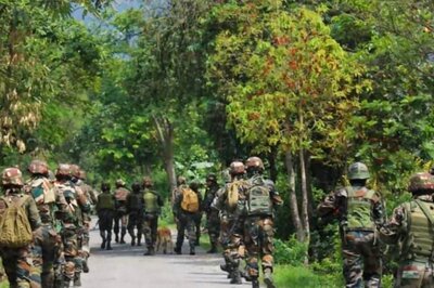 Lok Sabha Polls: CAPF Deployed in Tense Manipur, Jharkhand Diverted to Bengal; 10,000 Troops to Reach Soon