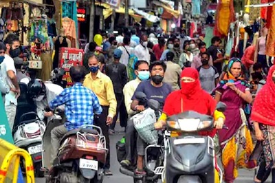 46 Shops in Delhi’s Sarojini Nagar Market Shut for Violating Covid-19 Norms