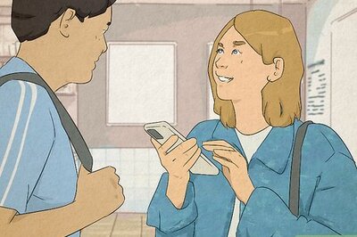 8 Ways to Tell Someone That You Already Have a Boyfriend