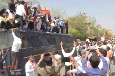 Pulwama Widow Row Simmers as Gehlot Meets Delegation, Urges Against 'Politicisation of Martyr Matters' After Clash