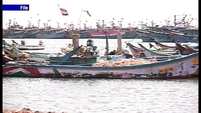 Sri Lankan Navy arrests 15 Indians despite assurance to resolve fishermen issue