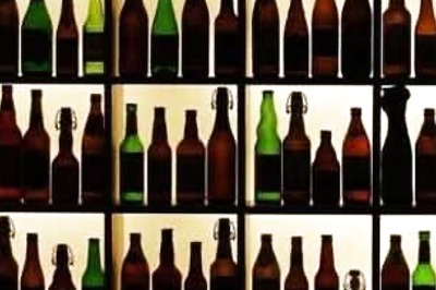 Maha Cop to Be Suspended for Fake Raid on Illicit Liquor Unit, Says Home Minister Fadnavis