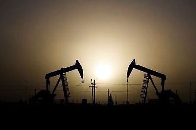 Oil falls as rising virus cases overshadow demand recovery