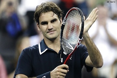 Federer looking to chalk up 900th tour win