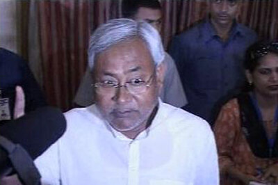 Nitish locks horns with Rahul on central funds